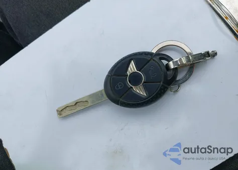 2006 Mini Cooper z USA, uszkodzony, nr VIN WMWRC33566TK64108